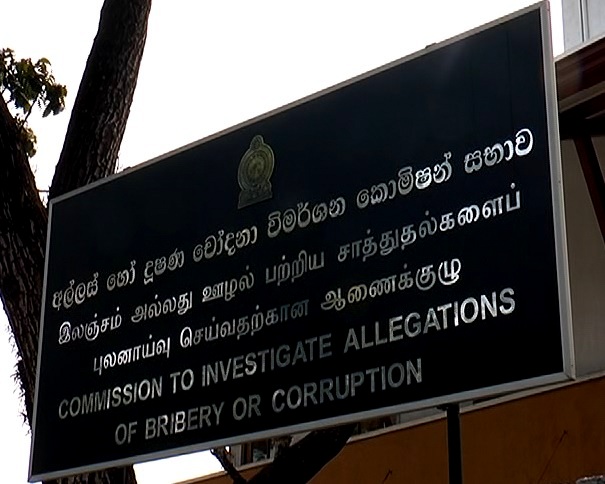 අල්ලස් කොමිසමට පොලිස් නිලධාරීන් 13ක් අනුයුක්ත කරයි.