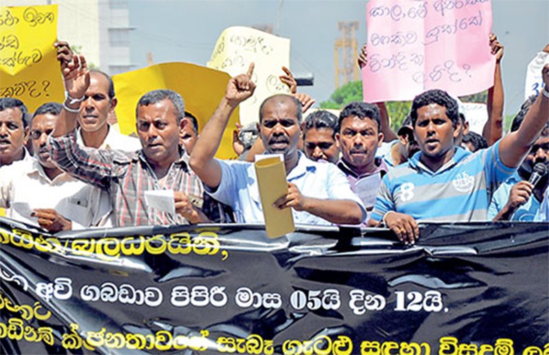 සාලාව පිපිරී අදට වසරයි – තවමන් සාධාරනය ඉටු වී නැහැ