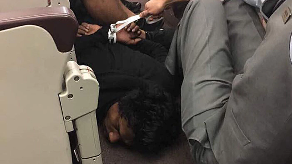 සූර් වූ ශ්රී ලාංකිකයා ගුවන්යානය ආපසු හරවයි