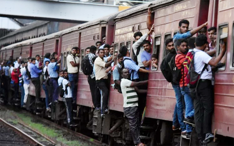 විදුලිය බිඳවැටීමෙන් දුම්රියත් ප්‍රමාදවෙයි…
