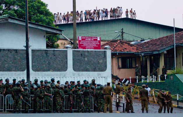 වැලිකඩ විස්තර ආරක්ෂක අමාත්‍යංශයේ නැතිලු !