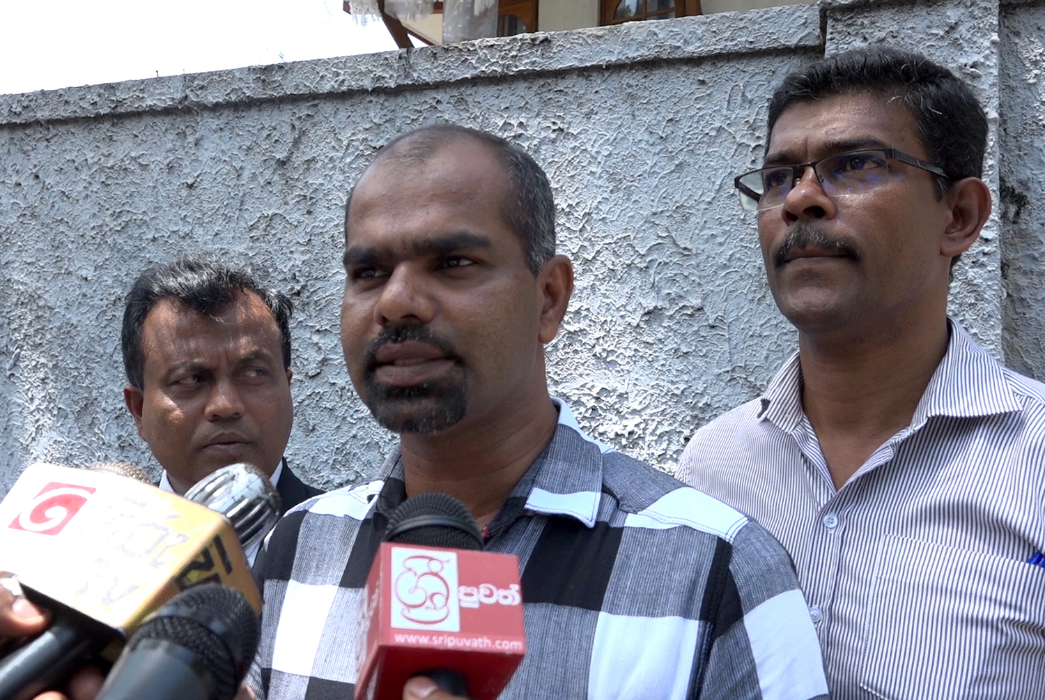 පාසල් සංවර්ධන නිලධාරීන්ගේ ගැටලුවලට විසඳුම්
