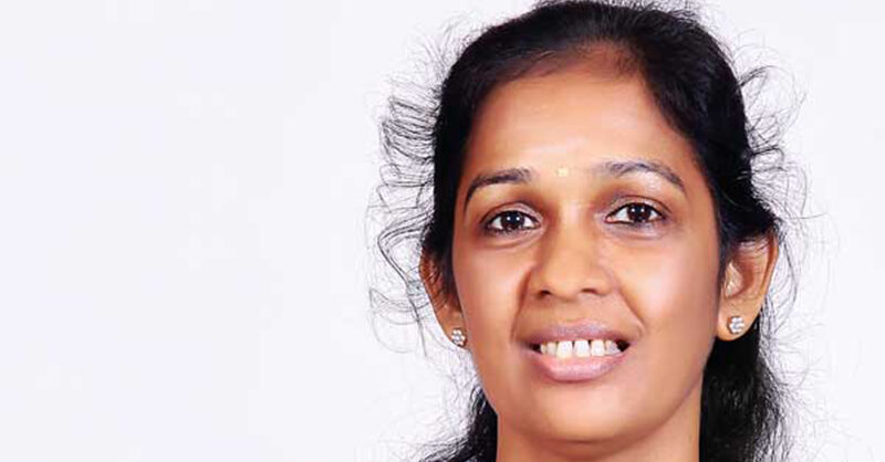 හිටපු ඇමතිනී විජයකලා අත්අඩංගුවට