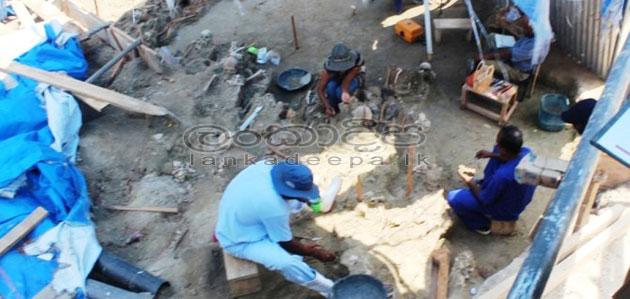 මන්නාරම සමූහ මිනී වළෙන් සිරුරු 207ක කොටස් මතුවෙයි