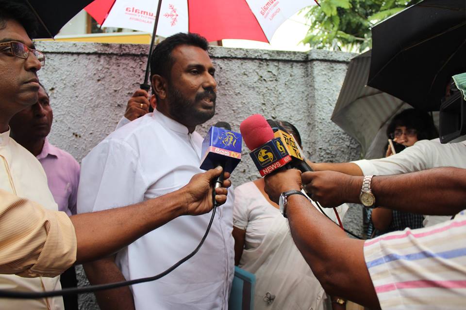 සම්පූර්ණ නොකළ ක්‍රීඩාංගණයට කොන්ත්‍රාත් මුදල් ගෙවලා- ජවිපෙ මන්ත්‍රී කණ්ඩායම අල්ලස් කොමිසමට