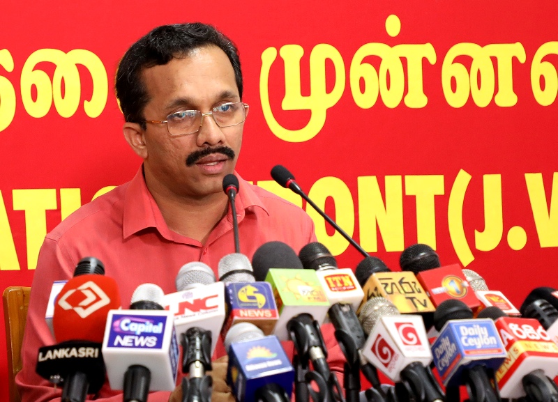 නීතීවිරෝධී ආණ්ඩුව ඇඳුම් ගලවගෙන ඉවරයි – වසර අවසානයේ රටම අකර්මන්යවන තත්වයකට පත්වෙලා