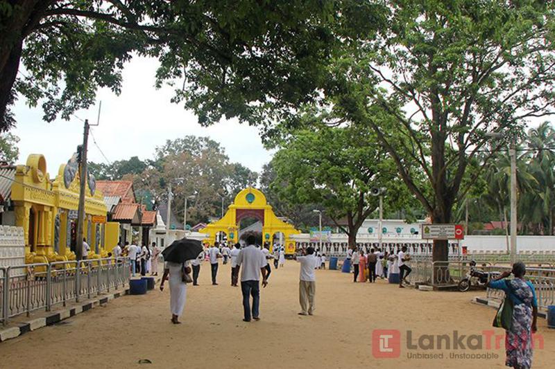 ලියුමක් නැතිව අවොත් කතරගම – ඉන්න වෙන්නෙ අතරමඟ