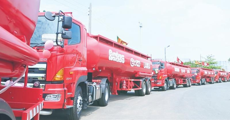 ඉන්ධන පිරවුම්හල්හිමියෝ වර්ජනය අතහරිති