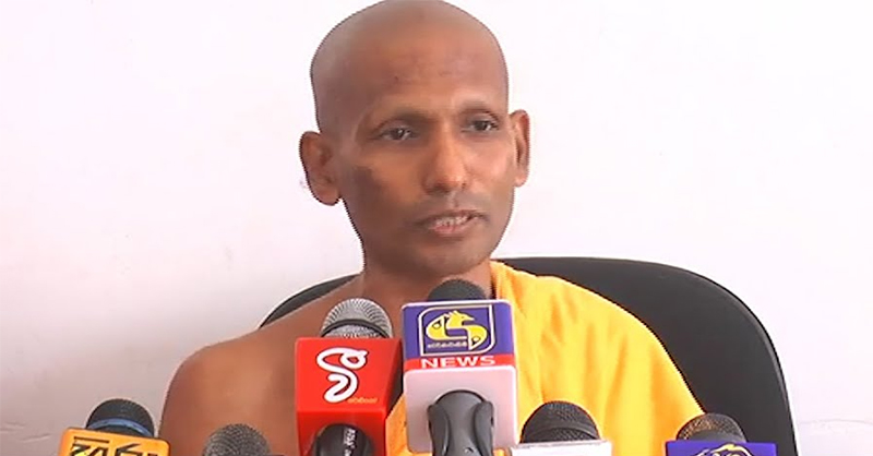 ජනාධිපති මන්දිරයේ සාකච්ඡාවක සිටි හිමිනම පැහැරගත්බවට චෝදනා…