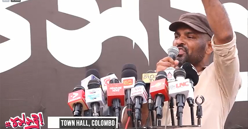 ජනාධිපතිවරයා ඊයේ දවසෙත් පරණ පුරුදු කූට්ටම ඇනුවා – නීතීඥ චරිත් ගල්හේන
