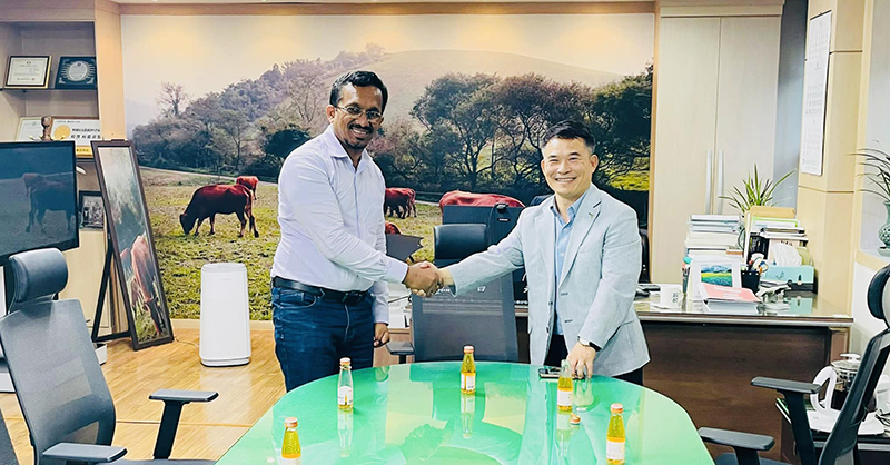 කොරියාවේ සමුපකාර ජාලයක් සුනිල් හඳුන්නෙත්තිගේ නිරීක්ෂණයට