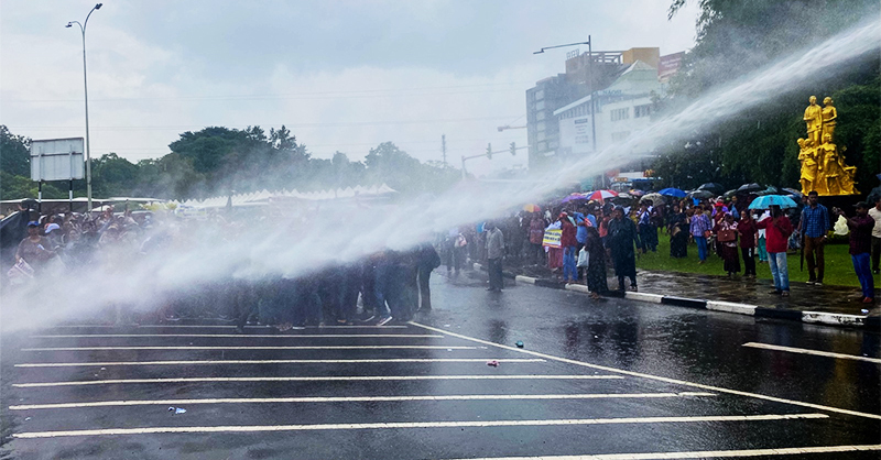 පොලිස් ප්රහරදිමට එරෙහිව හරිනි අමරසූරිය ශ්රේෂ්ඨාධිකරණයට