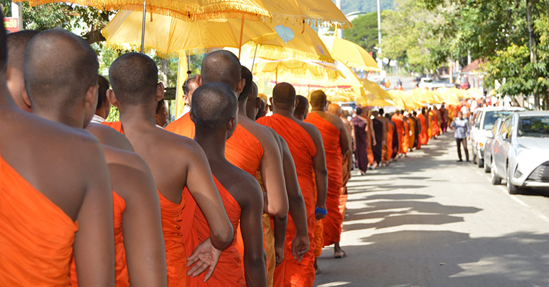 කසාවතින් කුරුණෑගල බැබලවූ භික්ෂු සමුළුව