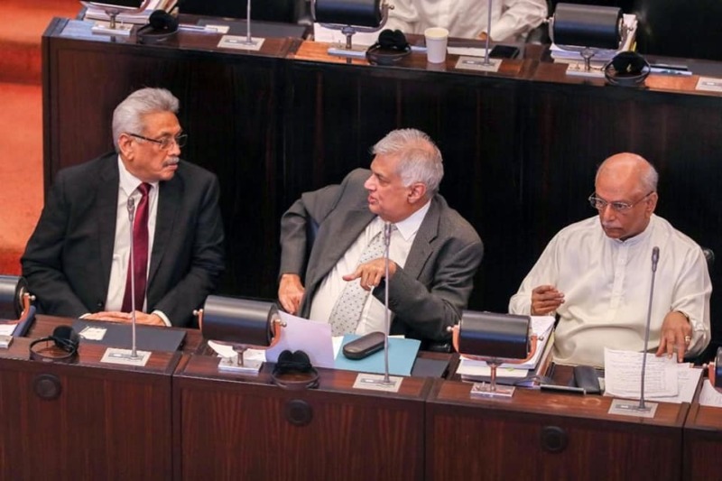 ගොටා සලේවත් පාවාදෙයි