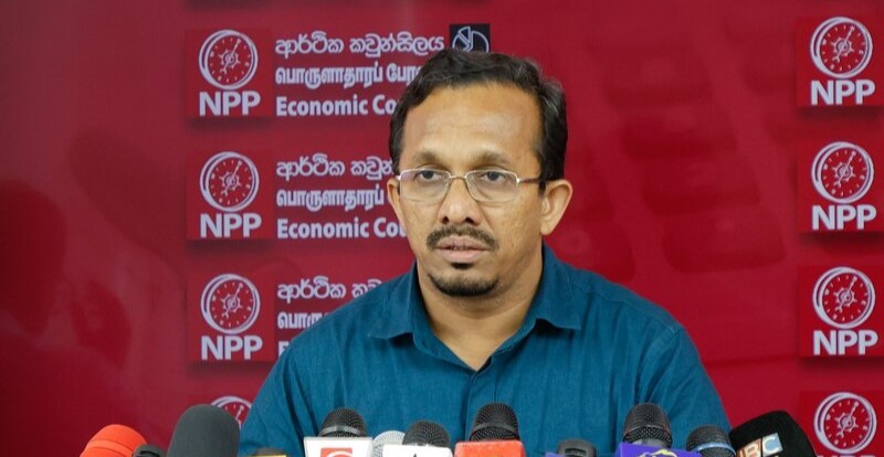 ආණ්ඩුව රටේ ආර්ථිකය පිළිබඳ බරපතළ පනතක් ඉදිරිපත් කර තිබෙන්නේ ඉතාමත්ම හෑල්ලුවකින්