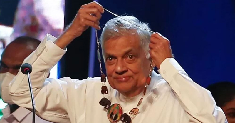 මහින්දානන්ද වහාම අත්තඩංගුවට ගන්න වරෙන්තු නිකුත් කරයි – ඔහුගේ බිරිඳගෙන් රනිල්ට දුරකතන ඇමතුමක්!