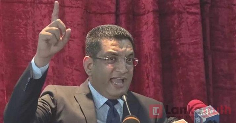 ලොක්කෙක් පන්නනවාලු!