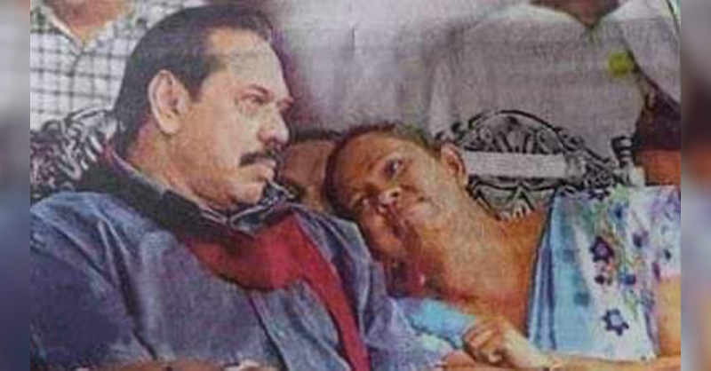පවිත්‍රාත් දෙලොවක් අතරට