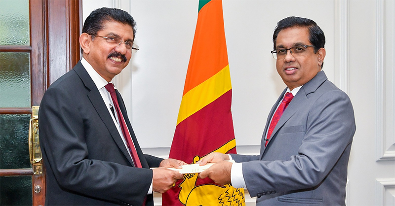 සෞඛ්‍ය සහ ජනමාධ්‍ය අමාත්‍යාංශයේ නව ලේකම් විශේෂඥ වෛද්‍ය අනිල් ජාසිංහ