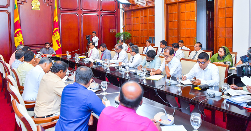 ජනතාවගේ මූලික සහ කඩිනම් අවශ්‍යතා සපුරාලීම වෙනුවෙන් ඉදිරි අයවැයෙන් ප්‍රතිපාදන – ජනපති අවධාරණය කරයි