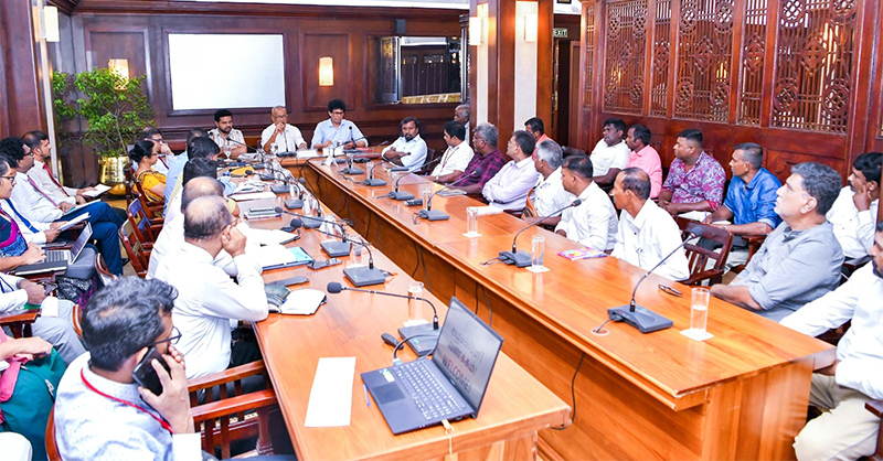 වී  ගොවීන්ගේ ගැටලු විසඳීම සඳහා ස්ථීර වැඩපිළිවෙළක් සැකසීමට සාකච්ඡාවක්