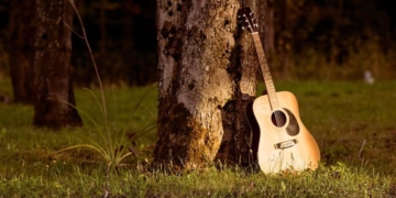 ඇය අකාරුණික නෑ