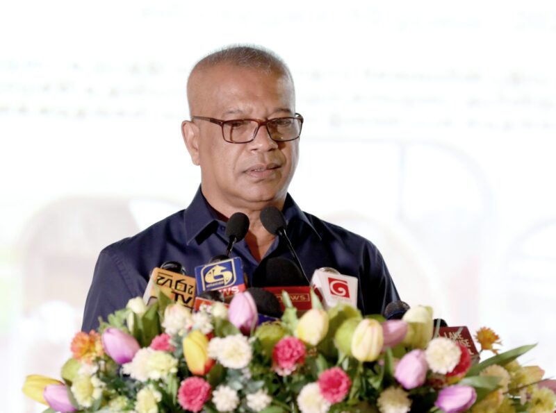 කළු කඩ ජාවාරම වහාම නවත්වන්න ඕනෑ