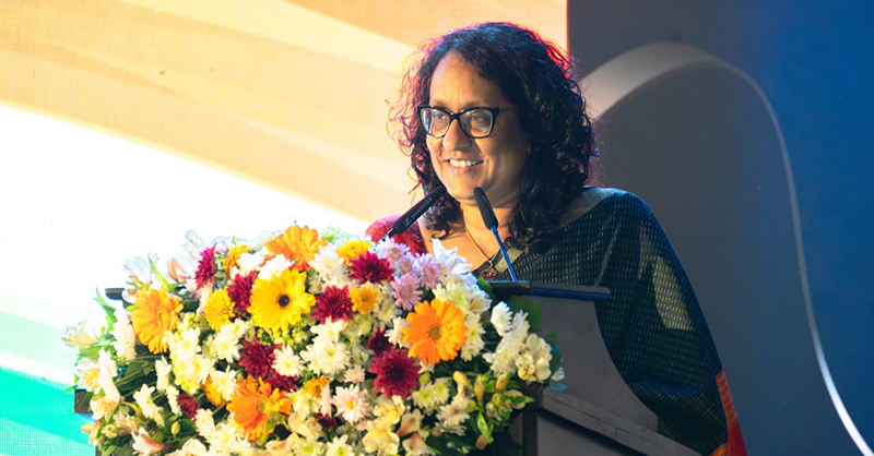 තිරසාර සංවර්ධනයක් කරා ගමන් කරමින් සිටින ශ්‍රී ලංකාවට පැමිණෙන ආයෝජක හා සංචාරක ප්‍රජාව අපි සාදරයෙන් පිළිගන්නවා – අගමැති