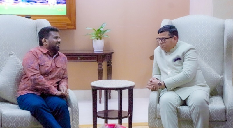 ජනපති නවදිල්ලි නුවර ඉන්දිරා ගාන්ධි ජාත්යන්තර ගුවන් තොටුපොළ වෙත ළඟා වෙයි