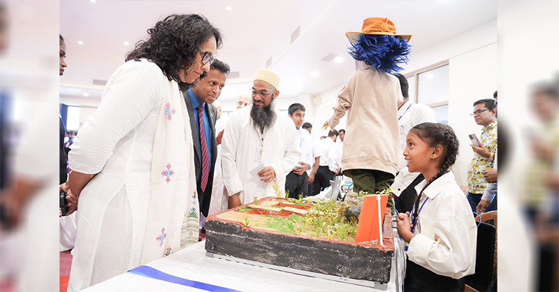 දිවයිනේ සෑම දරුවෙකුටම නව තාක්ෂණික අවස්ථාවන් හිමිවන අධ්‍යාපන ක්‍රමයක් නිර්මාණය කිරීම රජයේ අරමුණයි – අගමැති