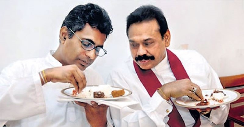 හිටපු බලශක්ති ඇමති චම්පික රණවකගේ නිවසේ ලයිට් කපලා?