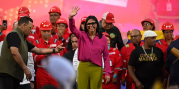 වෙනිසියුලාවේ තෙල් සම්පත ඇමරිකාව සමග හවුලේ බෙදා ගනී !