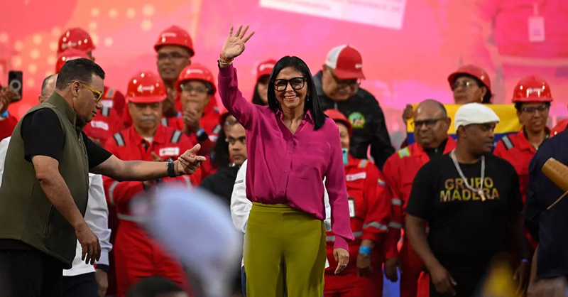වෙනිසියුලාවේ තෙල් සම්පත ඇමරිකාව සමග හවුලේ බෙදා ගනී !