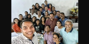 රාජපක්ෂ පවුල් ගහ සුළි කුණාටුවක